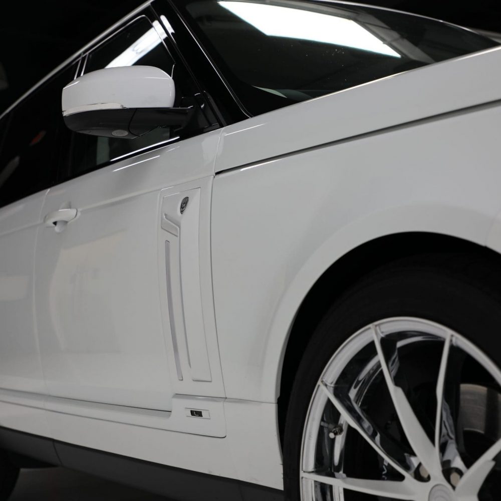 STRUT Range Rover Full Size Collection - White