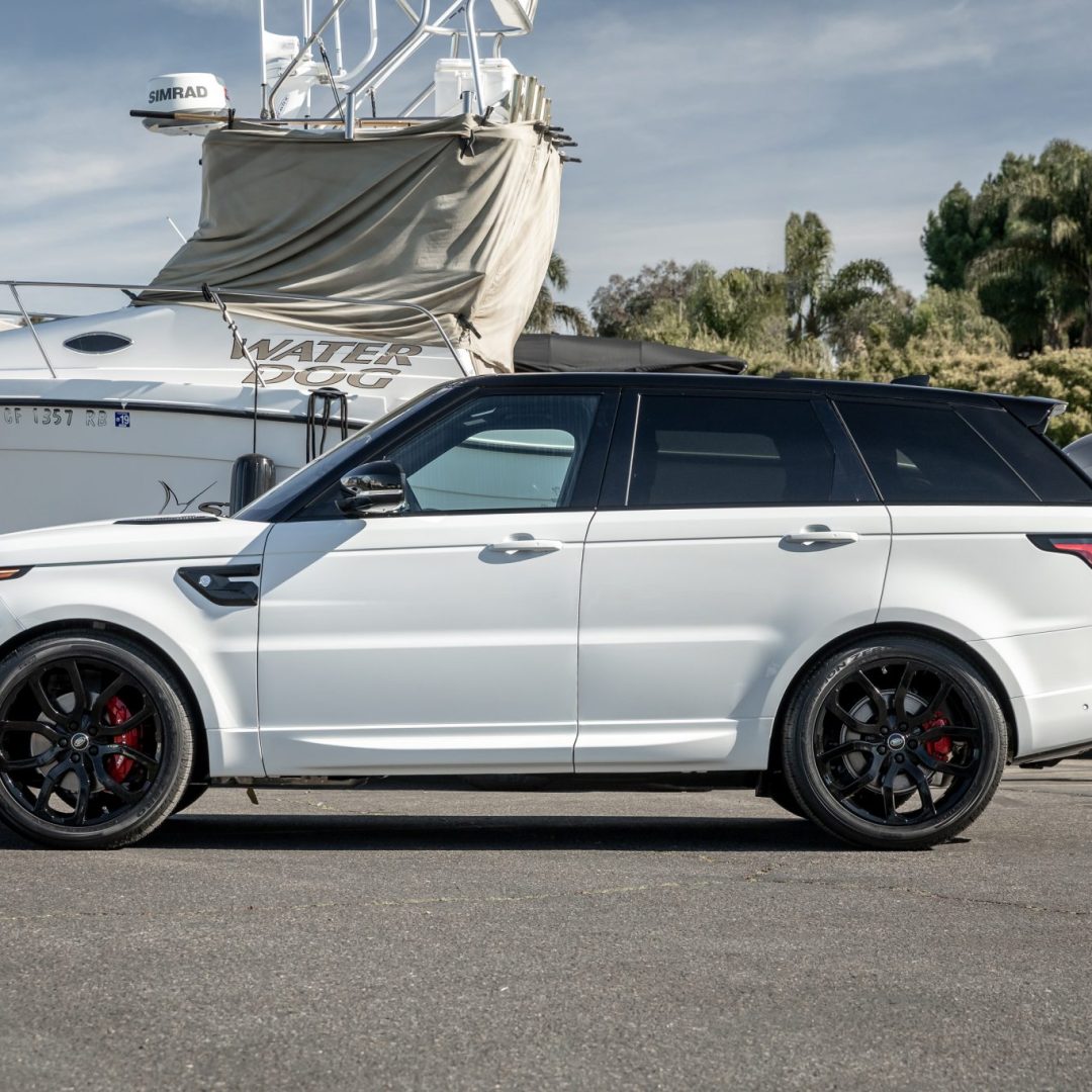 STRUT Range Rover Sport Collection - Painted Calipers